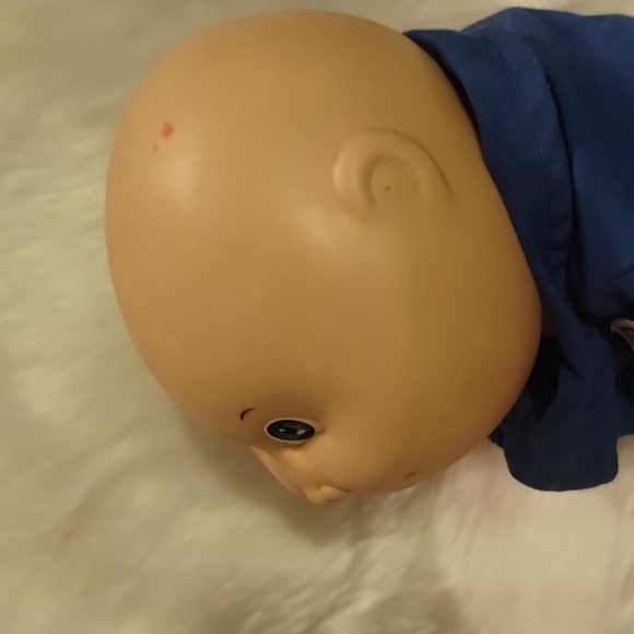 CHRISMAS RARE New York Police Dept NYPD CABBAGE PATCH DOLL copyright 1978, 82 - Picture 3 of 16